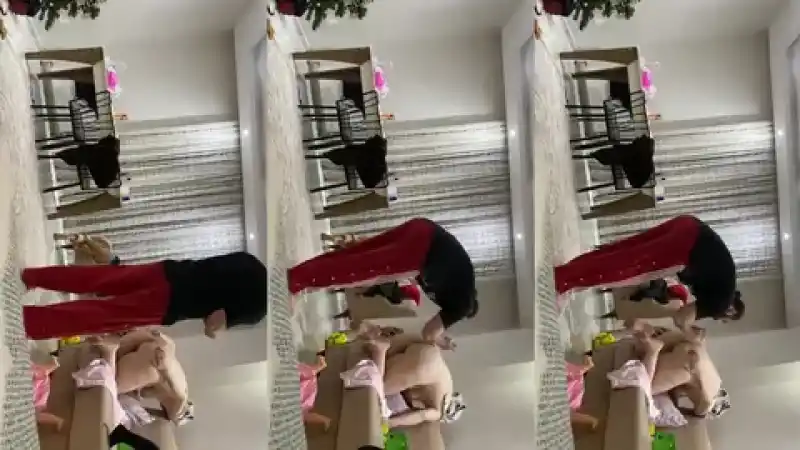Türbanlı ablasının götüne krem sürerken gizli video çekiyor Türbanlı türk porno - HD sotwe türbanlı