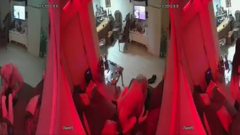 türbanlı sikis: Sevgilisini para karşılığı zengin emlakçıya siktiren gavat Türk ifşa alemi 