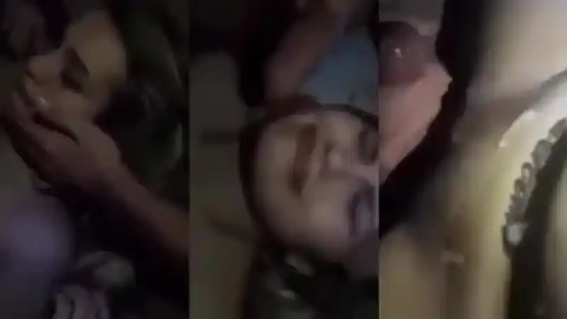 Kıbrıs'ta türk kızını grup halinde sikiyorlar Porno türk - Full İzle porno türbanlı türk