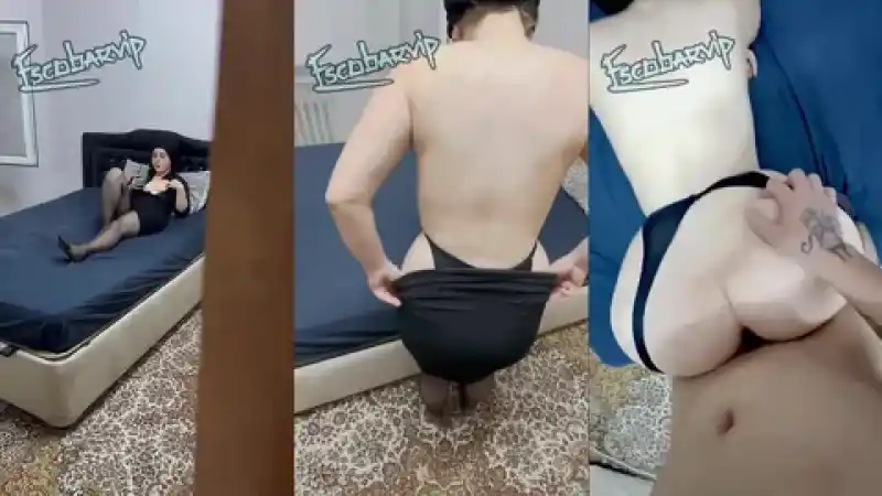 türbanlı pornolar: Türbanlı evli kadın soyunurken kocasına yakalanıyor Türbanlı porno izle 