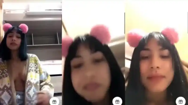 Kyk yurdunda küçük memelerini gösteriyor Reddit türk ifşa - HD türbanlı nude