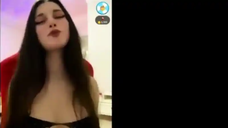 Türk i̇fşa canlı yayın güzel hatun müzik di̇nleyerek memelerini sergiliyor Türk ifşa x - türbanlı ifşa twitter (Yeni 2026)