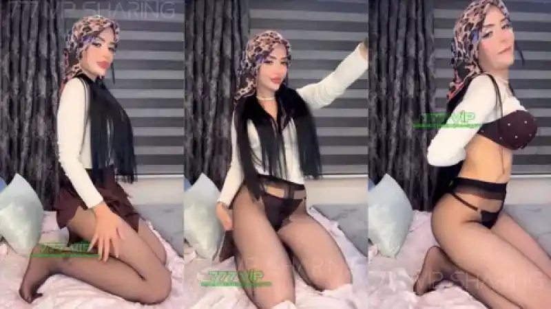 twitter türbanlı porno: Türbanlı hatun yayında soyunuyor Twitter türbanlı ifşa 