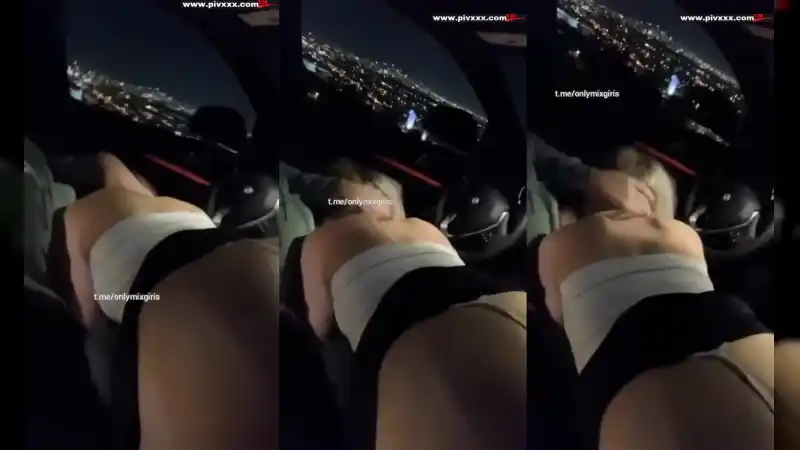 porno türbanlı: Mika raun arabada harika sakso 