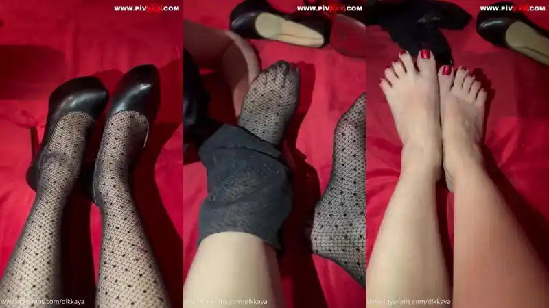 Çorabımı çıkar köpeğim - Bedava türbanlı nude