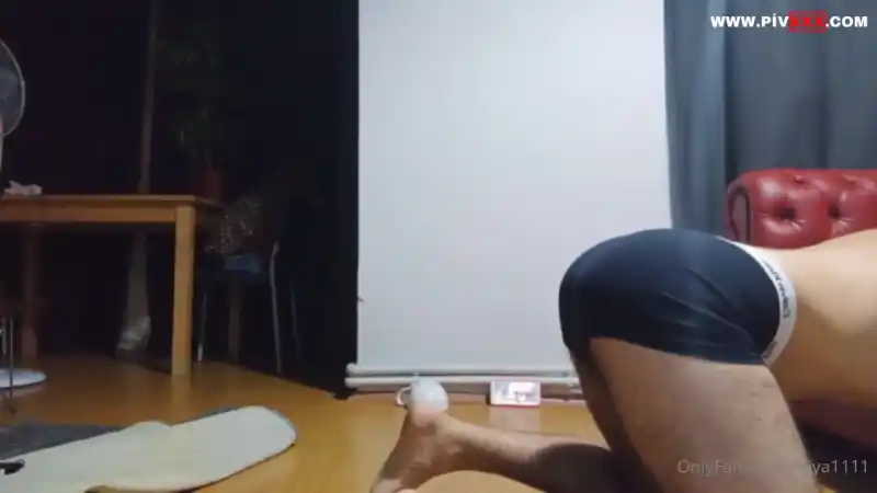 Ayakkabı tabanı yalayıcısı - Türkçe Altyazılı türbanlı sex