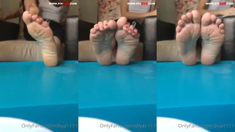 türbanlı porn: Ayak tabanlarımın güzelliğine bak 