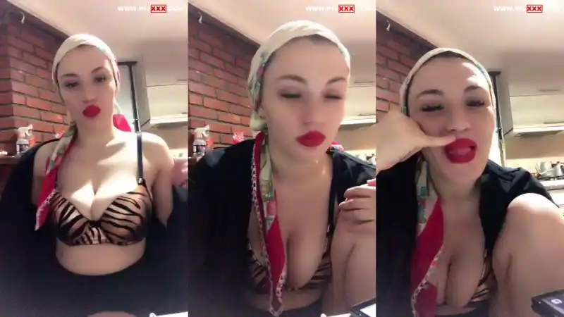 türbanlı porn: Tango lames ifşa türbanlı büyük memeli hatun yayında 