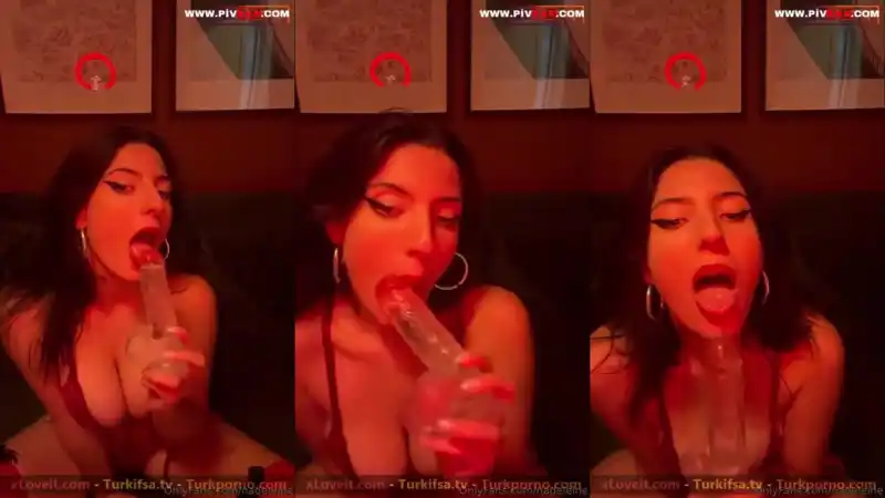 Nadeleine ifşa bol tükrüklü dildo sakso videosu - HD türk porno