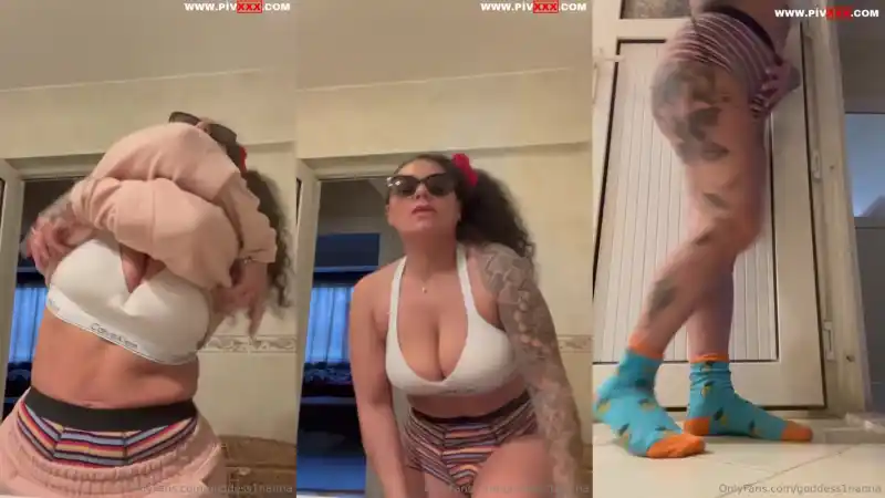 Taş gibi göğüslerim var - HD türbanlı porn