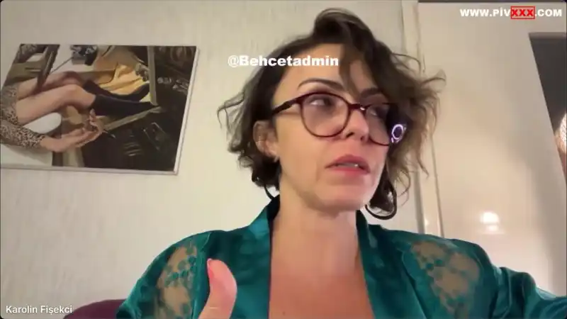 türbanlı kadınlar: Karolin fişekçi frikik dolu videosu 