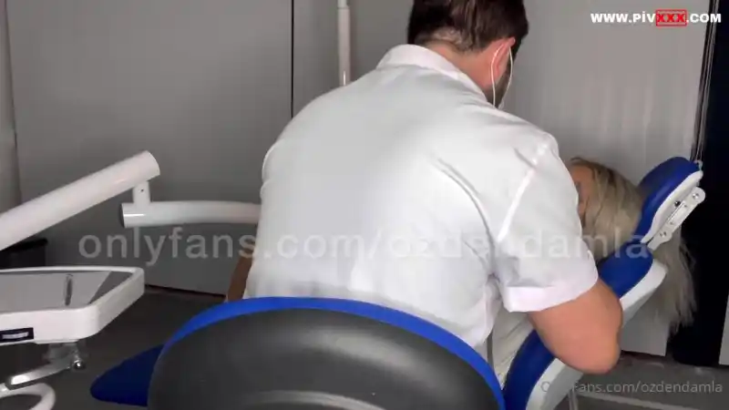 Dişçim artık sikicim | damla özden - Sansürsüz porno türk türbanlı