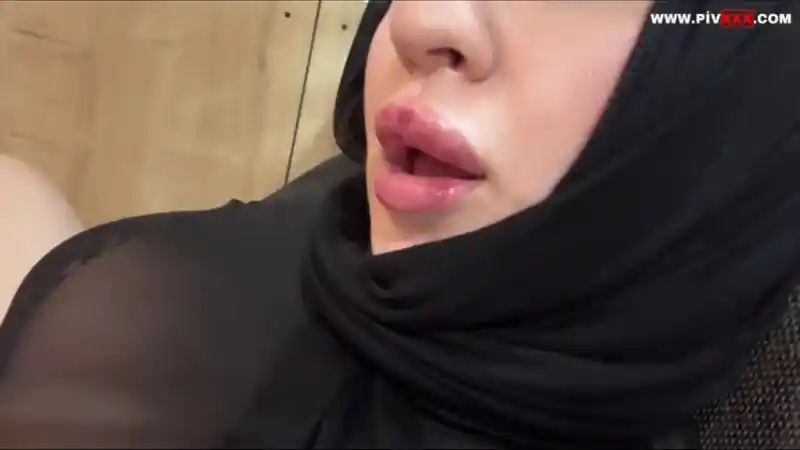 türbanlı porno twitter: Türbanlı hazal kılınç amını açıp parmak sokuyor 