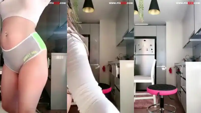 Mercedes sena mutfakta kalçalarını sallayıp saçını savuruyor - Full İzle türk türbanlı porno