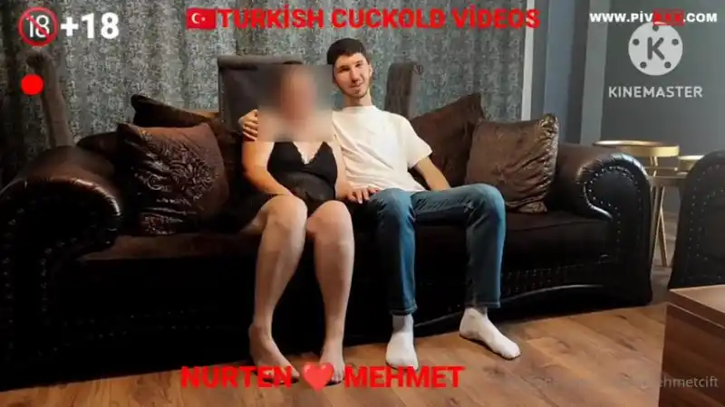 Nurten mehmet çifti genç oğlana karısını sikitirtiyor - HD türbanlı sex twitter