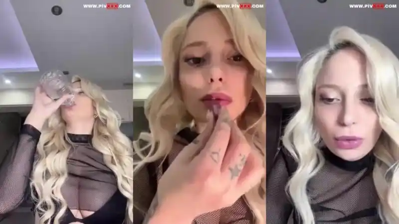 türbanlı: Merve sanay mutfakta parmak emerek şov yapıyor 
