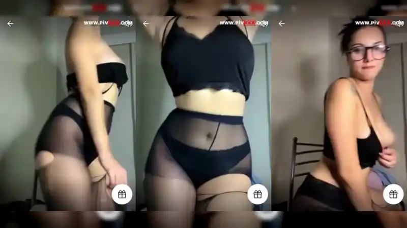 Tango bloom tangoda memelerini açıp götünü gösteriyor - Sansürsüz porno türbanlı