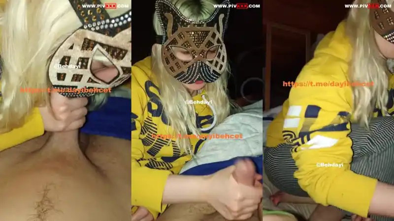 Zerra deren maskeyle sakso çekip yalıyor - Full İzle türk türbanlı porno