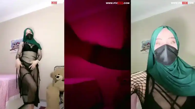 Türbanlı boncuk canlıda seksi poz verip sallanıyor - türbanlı sikis (Sansürsüz)