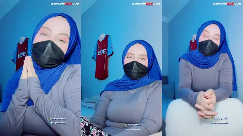 twitter türbanlı porno: Türbanlı boncuk tangoda maskesini ayarlayıp poz veriyor 