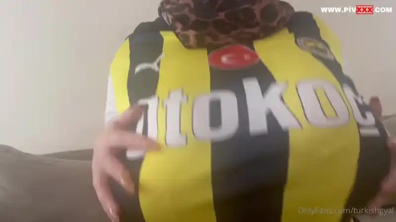 türbanlı pornolar: Turkishgyal onlyfans türk solo türbanlı hijab bigboobs dirtytalk dildo masturbation orgasm squirt bigcock bigass 
