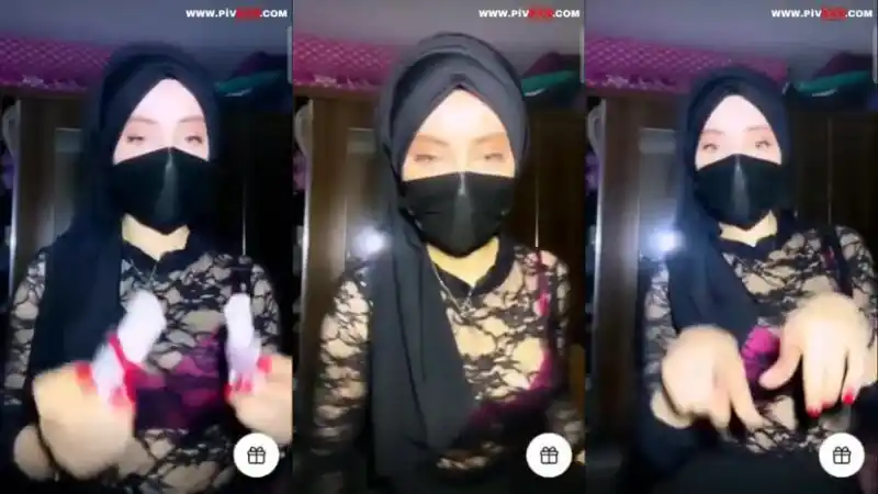 Türbanlı boncuk tangoda seksi kıyafetle poz verip el hareketi yapıyor - Yeni 2026 porno türbanlı