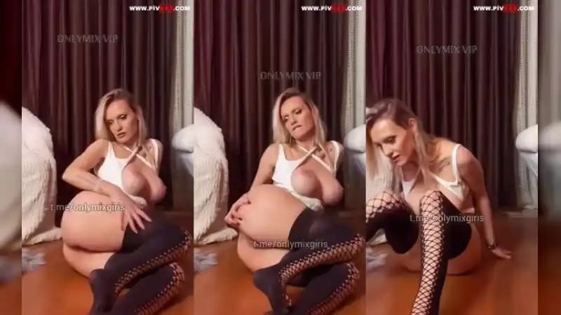 Ece hub tangoda memelerini açıp amını parmaklıyor - türk porno türbanlı (Yeni 2026)