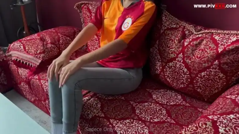 Selin sudegül onlyfans videosunda dildoyla amını parmaklayıp inliyor - HD türbanlı porno twitter