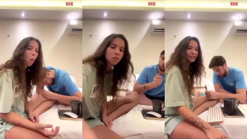 türbanlı ifşa: 1cook1barmaid onlyfans videosunda sevgilisiyle yatakta sohbet edip gülüyor 