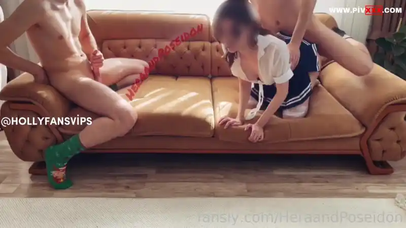 Heraandposeidon onlyfans videosunda iki kızla koltukta sikişiyor - türbanlı pornolar (HD)