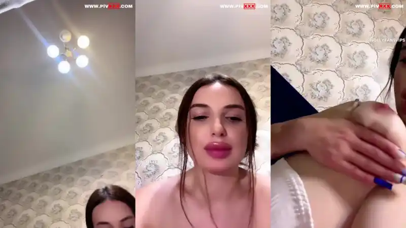 türbanlı twitter: Biricik tango webcamde göğüslerini açıp amını parmaklıyor 
