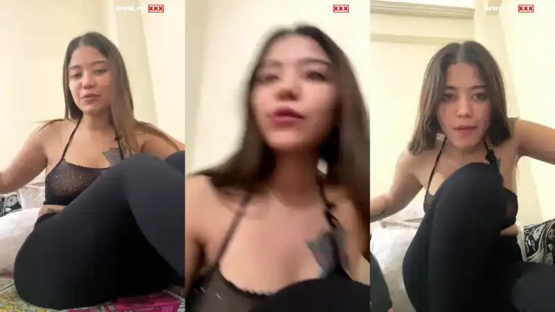 türbanlı türk pornoları: Yıldız demir tangoda amını parmaklayıp inliyor 