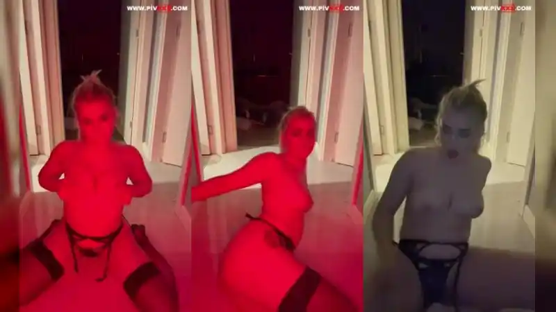 Gizem avci tangoda amını açıp parmaklıyor - Yeni 2026 türk türbanlı porno