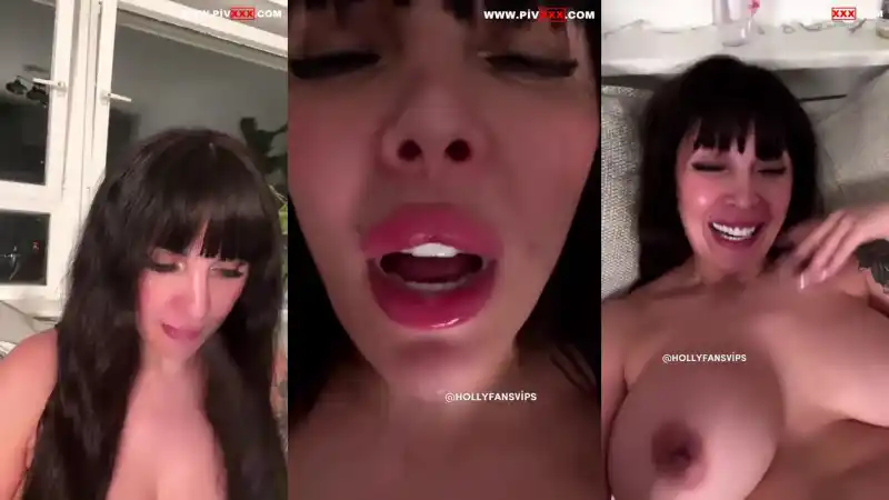 türk türbanlı porno: Angel tango dildosunu yalayıp amına sokuyor 