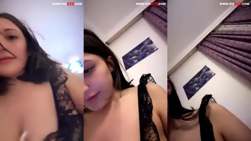 Su sara tangoda vibratörle amını titreştirip inliyor - türbanlı pornolar (Bedava)