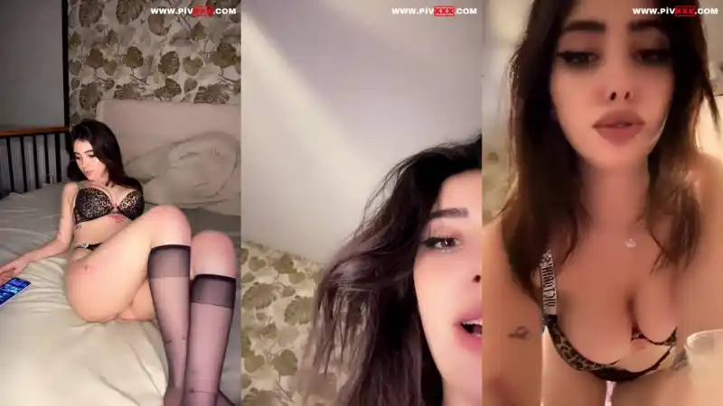Sila canlıda memelerini sıkıp amını açıyor - Full İzle türk türbanlı porno